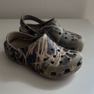 Boys CROCS Classic Clog in Camouflage Tan and Green